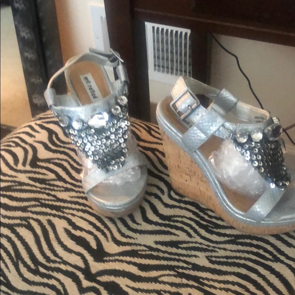 COPY - NOT RATED WEDGE SANDALS EMBELLISHED SZ 6